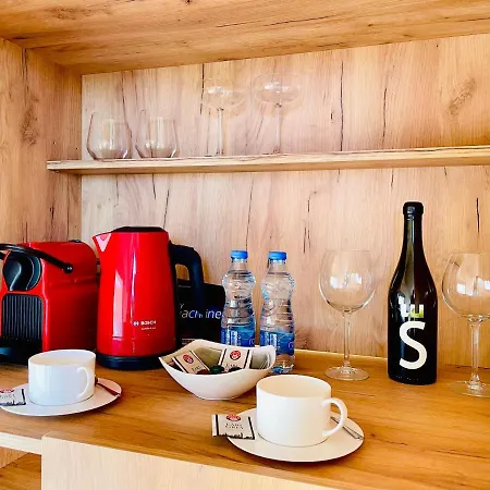 Lala Vineyard Glamping *